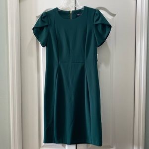 Ronni Nicole Hunter Green Flattering Dress